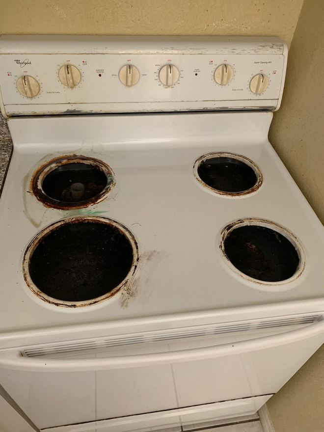 Coil stove before cleaning